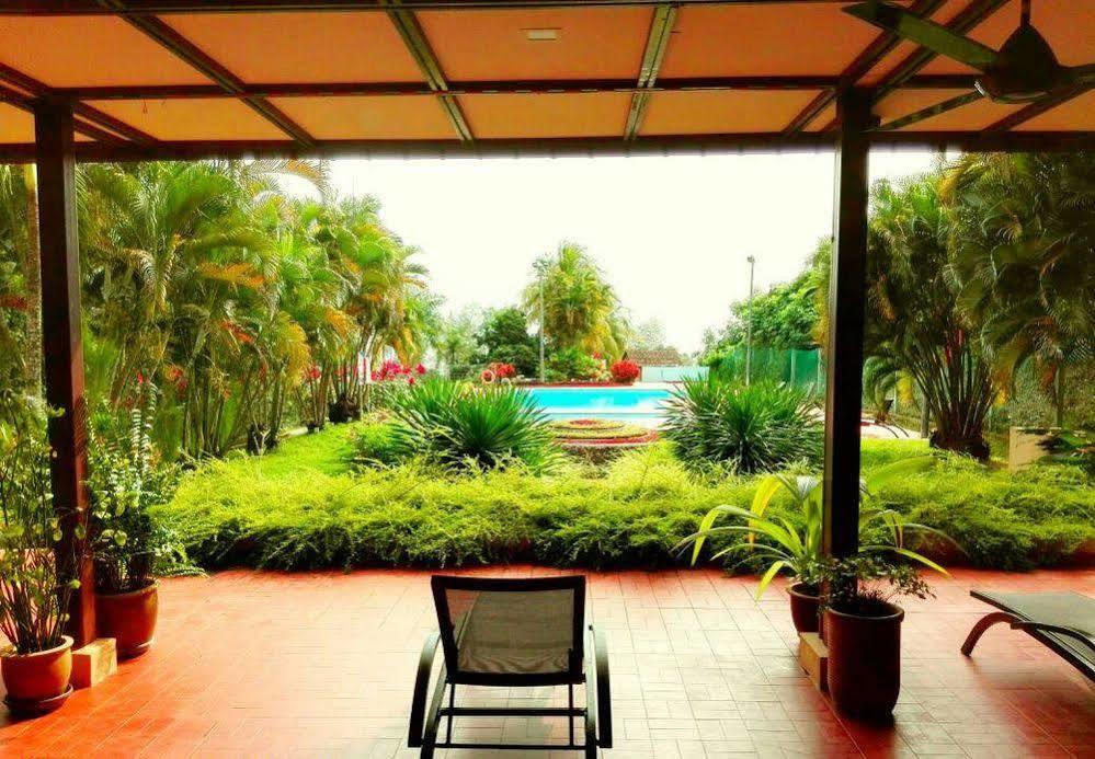 Mersing Merlin Inn Экстерьер фото