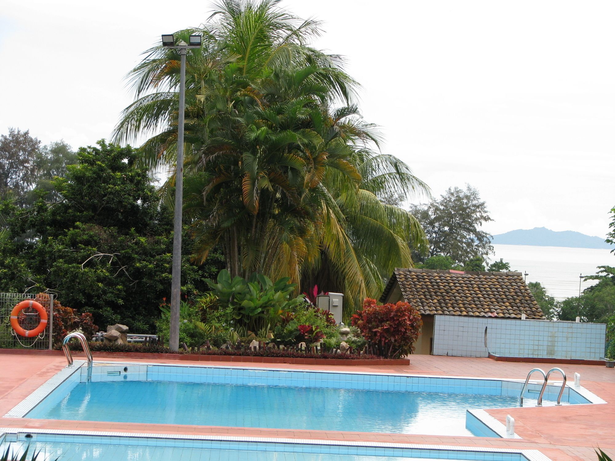 Mersing Merlin Inn Экстерьер фото